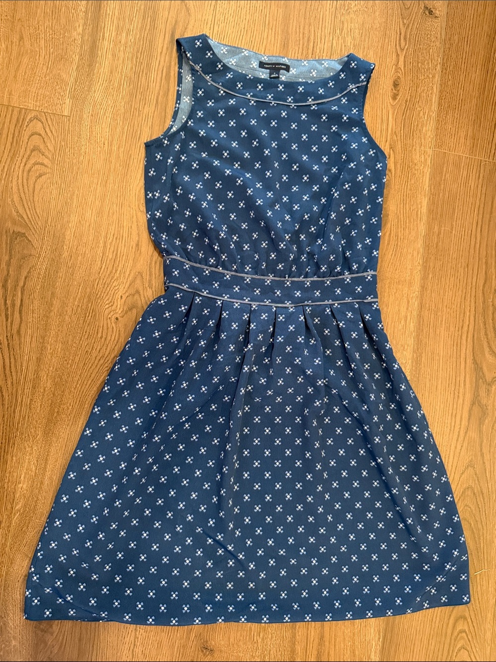 Tommy Hilfiger - Sleeveless Geometric Print Fit and Flare Dress